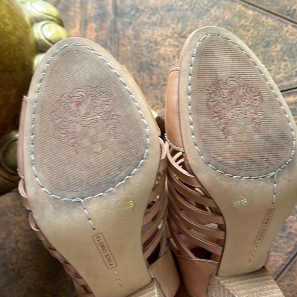 VINCE CAMUTO HEELED SANDALS SIZE 8 - Picture 8 of 10